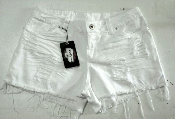 01024-SHORT BRIM COLOR PLISSADO E RASGADOS